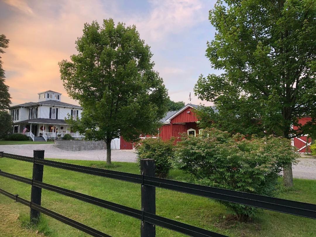 Letchworth Farm Hotel Nunda Exterior photo